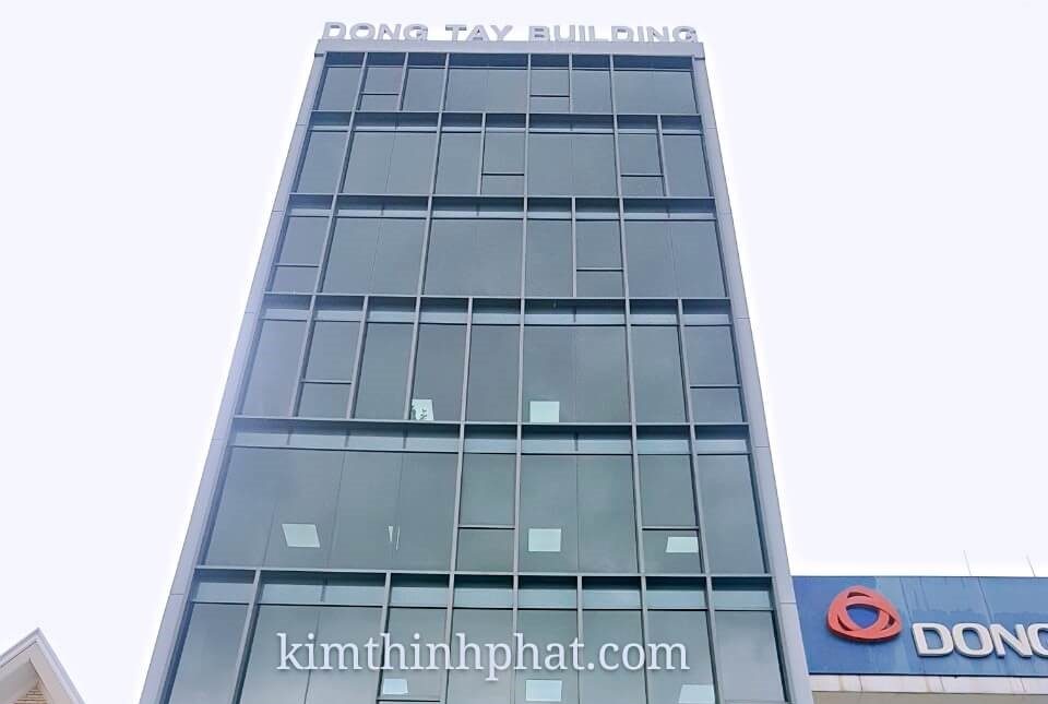 Mặt dựng kính cho tòa nhà văn phòng