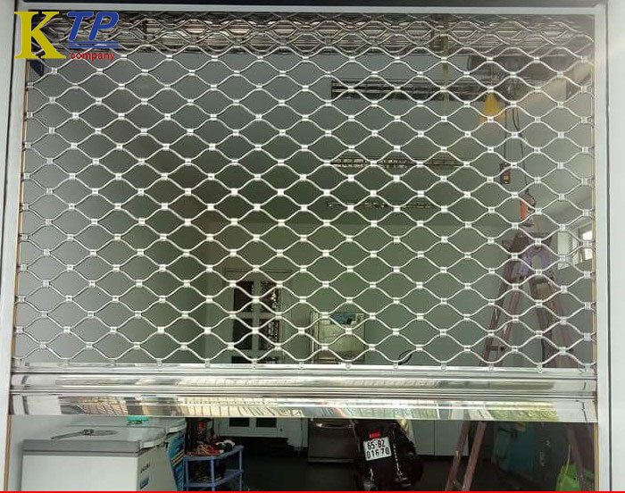 Cửa cuốn lưới mắc võng inox đẹp