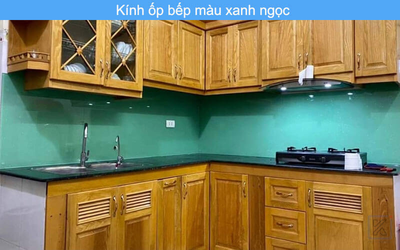 Kính sơn ốp tường bếp màu xanh ngọc