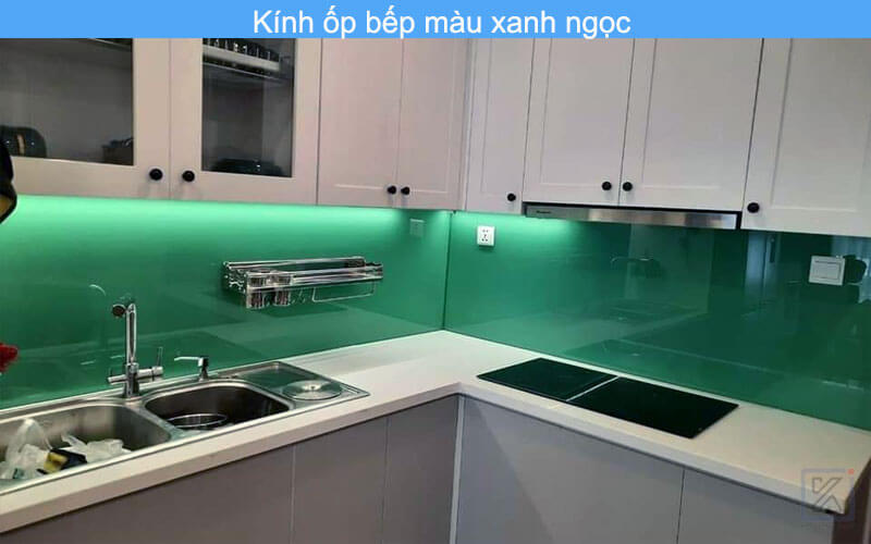 Kính ốp bếp màu xanh ngọc rẻ đẹp