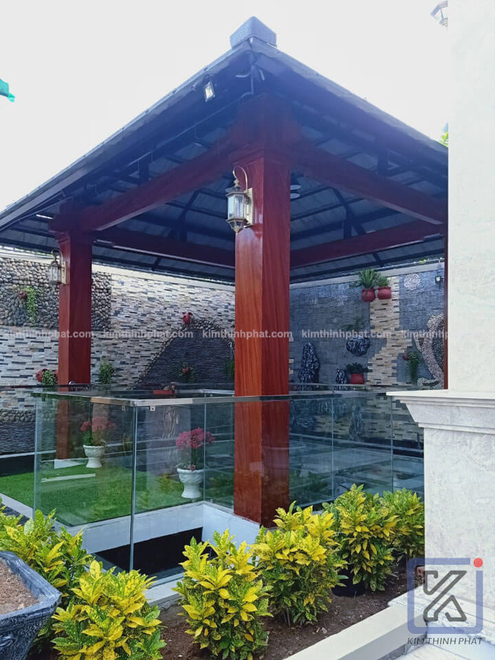 cong-trinh-lan-can-kinh