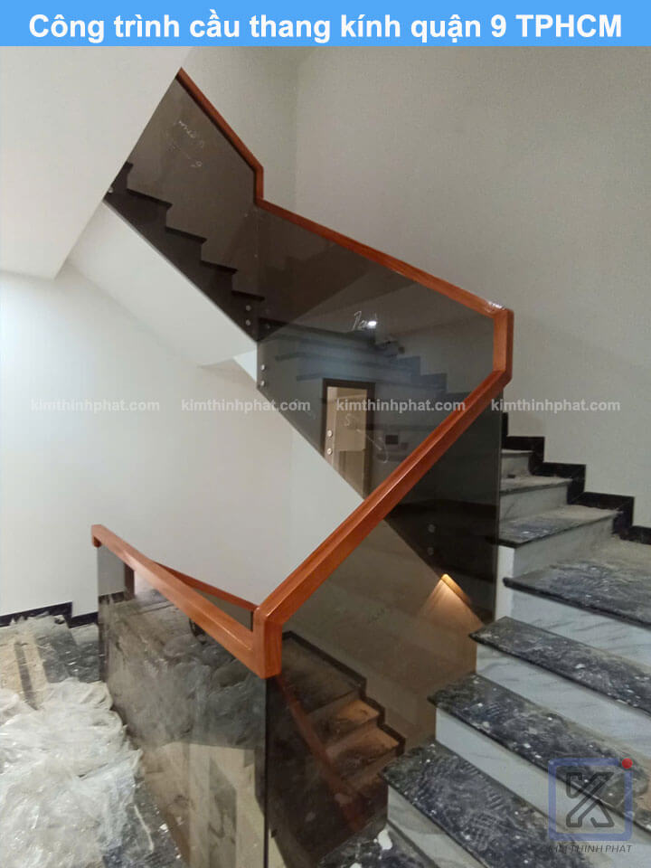 Công trình cầu thang kính quận 9 TPHCM